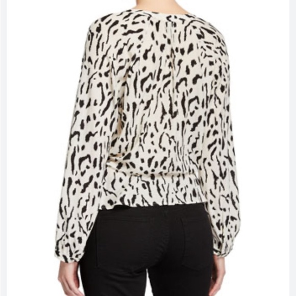 Rails Marti Cheetah Ivory Animal Print Button Down Long Sleeve Blouse Size L - Picture 2 of 3